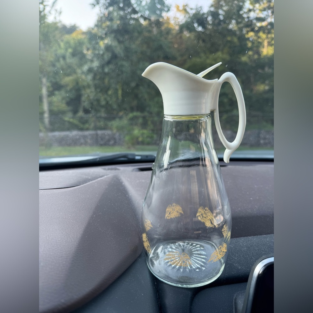 Vtg log cabin syrup bottle